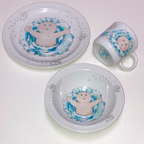 Cabbage Patch Kids Dining Set - Picture 1 of 8